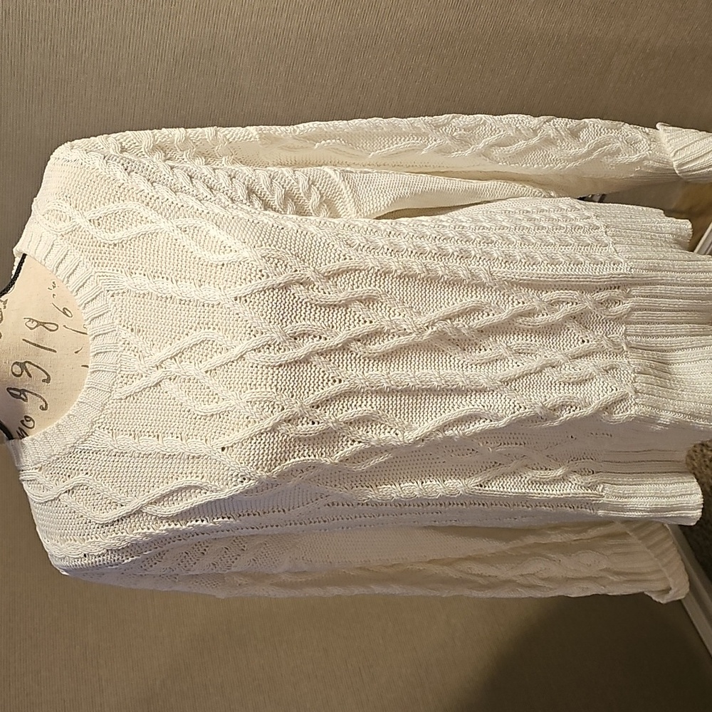 Brooks Brothers white cable sweater.. size XL - Picture 4 of 9